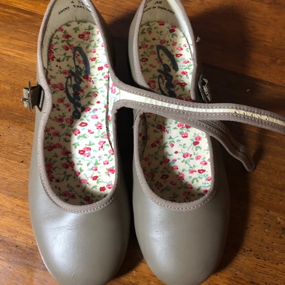 Capezio Shoes - Dance shoes